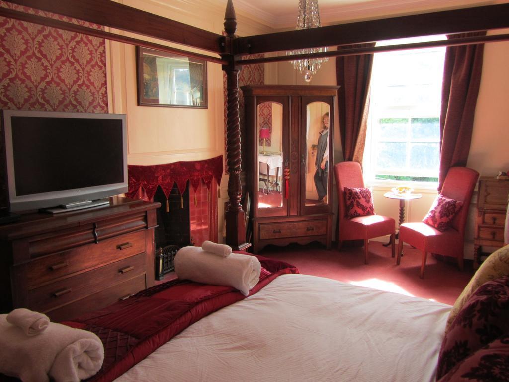 Inglewood House Bed & Breakfast Monmouth Room photo