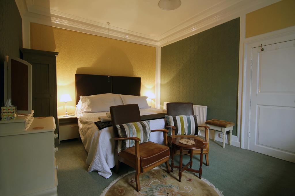 Inglewood House Bed & Breakfast Monmouth Room photo